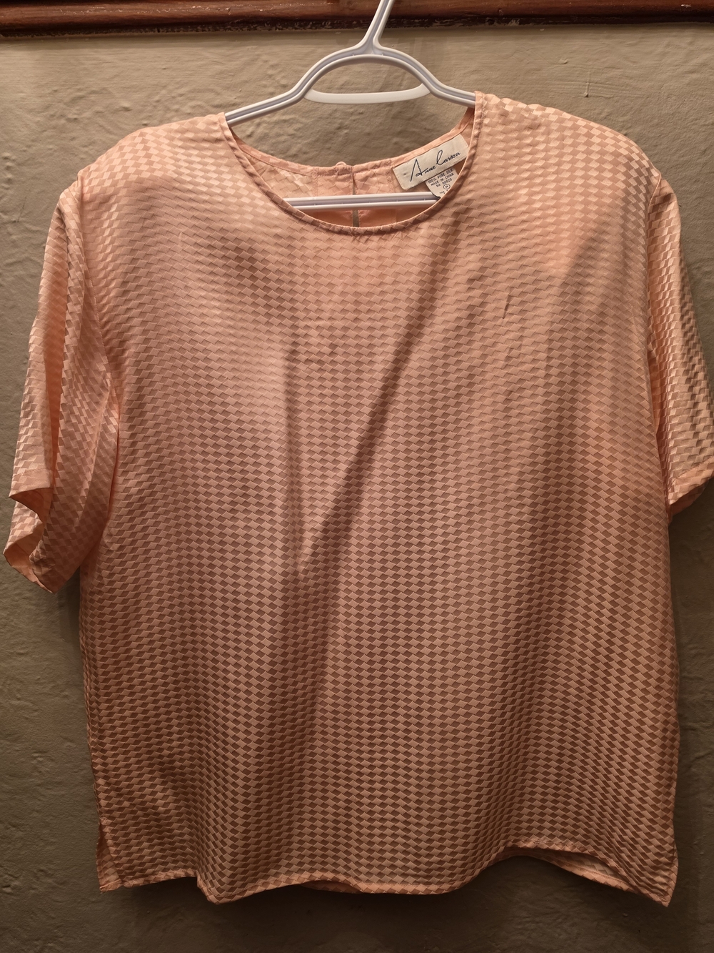 Vintage 100% Silk Anne Carson Blouse M Peach Geometric Boxy Top